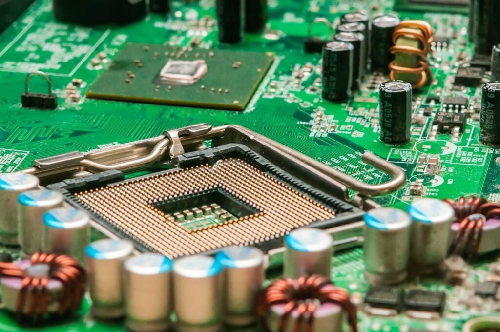 Microprocessor and microcontroller concepts used in embedded systems